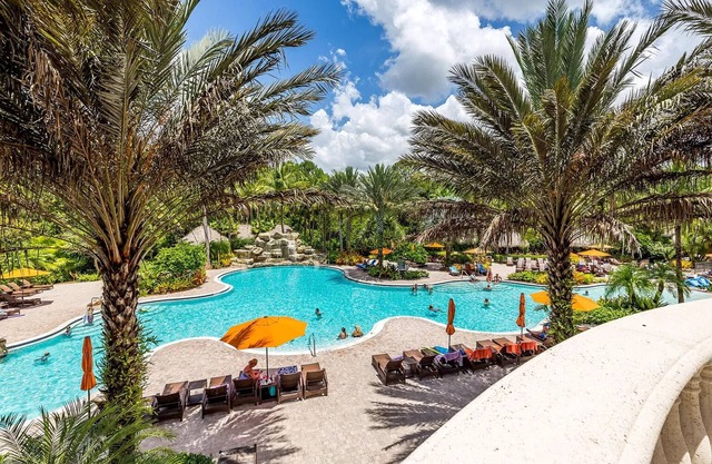 Ole Oasis - Resort living at it's finest!