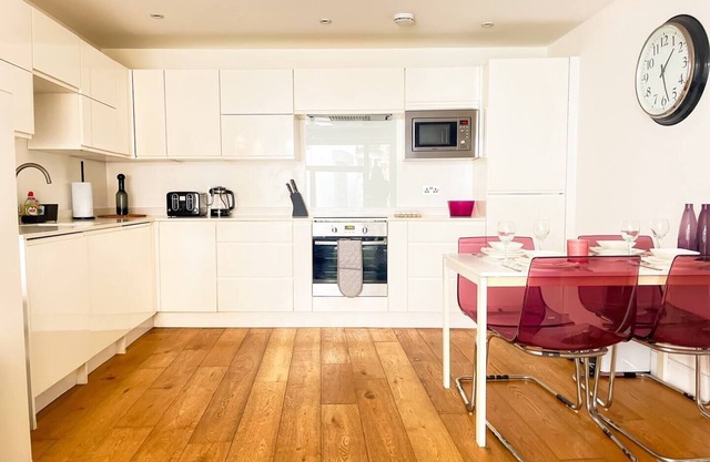 Omega Terrace, Modern Interior In Alexandra Palace