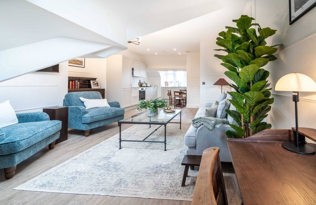 One Bed Luxury Hoylake Penthouse