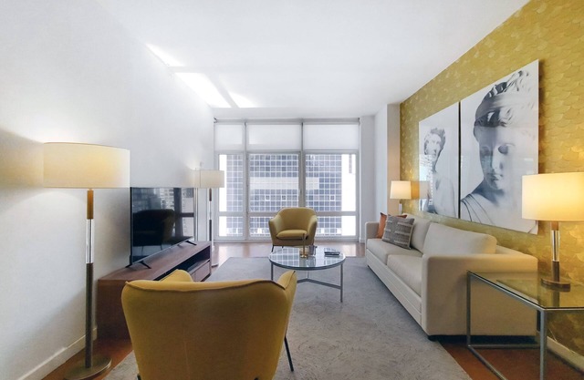 One Bedroom in Times Square with Private Balcony