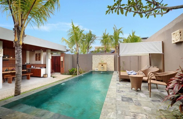 One Bedroom Suite Villa with a private pool only 5 minutes drive to the beach