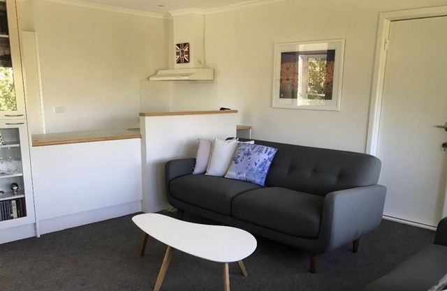 One bedroom unit in Camberwell. Off street parking.