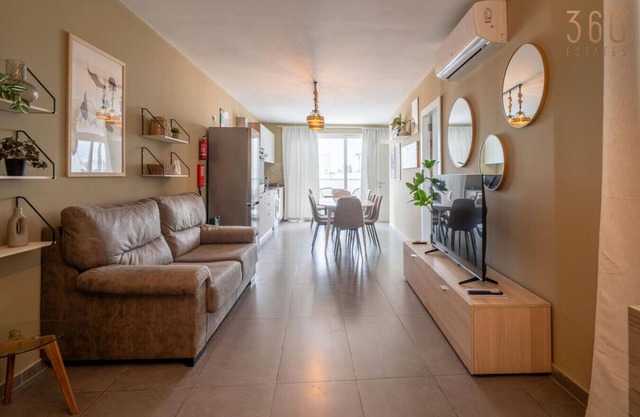 One of a kind 5BR penthouse - Fully equipped w/AC