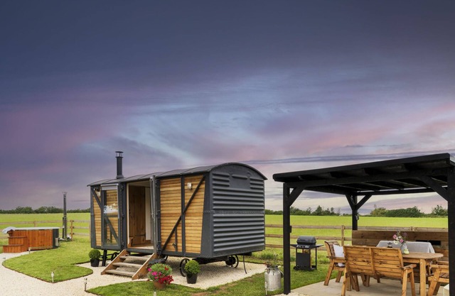 One Of A Kind Shepherds Hut With Incredible Views