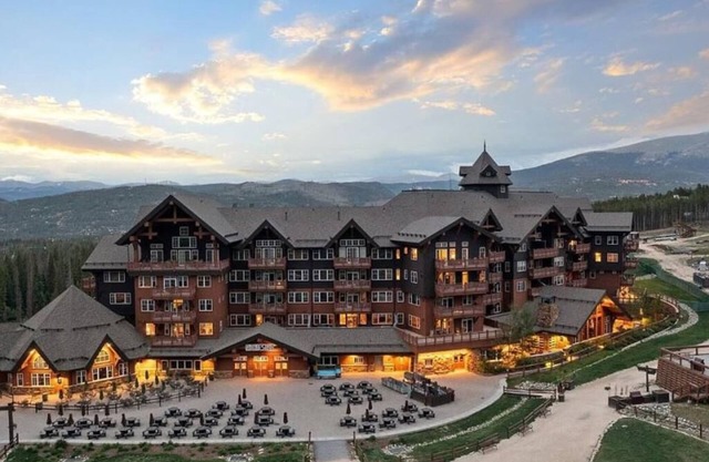 One Ski Hill Place - Ski In/Out. Breck's Top Luxury Resort! Peak 8