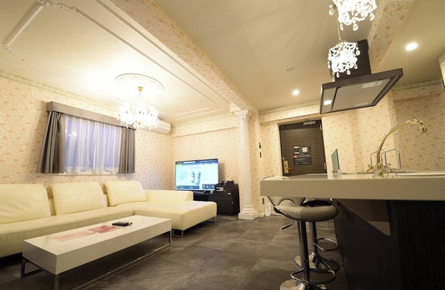 Onseason Suite room with 2 bedrooms and kitchen /Minato-ku Tokyo