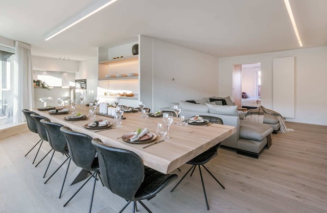 Oom-BEKNKBAYA6 Summar