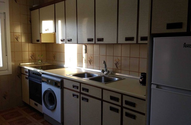 ORANGE HOUSE IN TERUEL