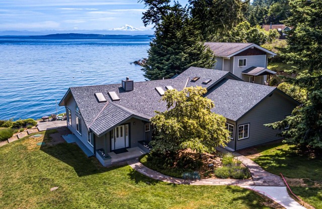 Orcas Island, Mt. Baker Beach House, #289