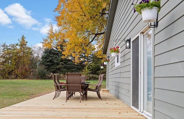 Orion Farmhouse Convenient Location to GM Plant and Great Lakes Crossing Mall