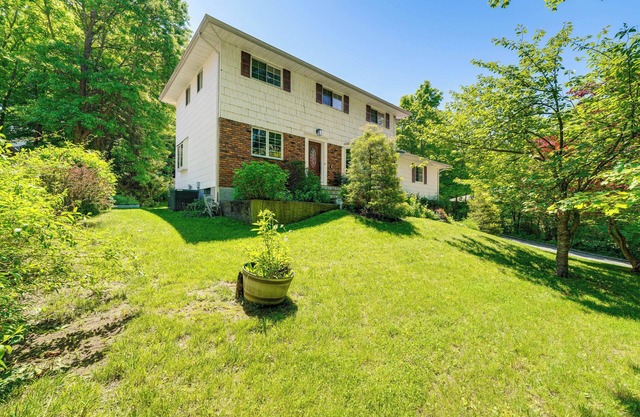 Ossining Vacation Rental Near River, Trails & MTA!