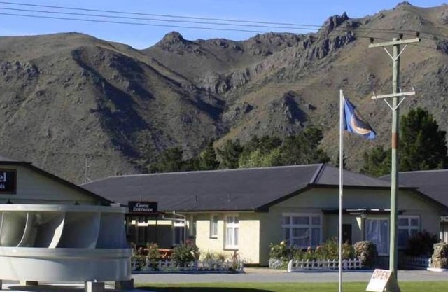 Otematata's Best Dam Pub