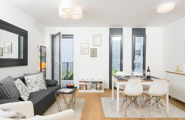Ottakring Balcony Suite