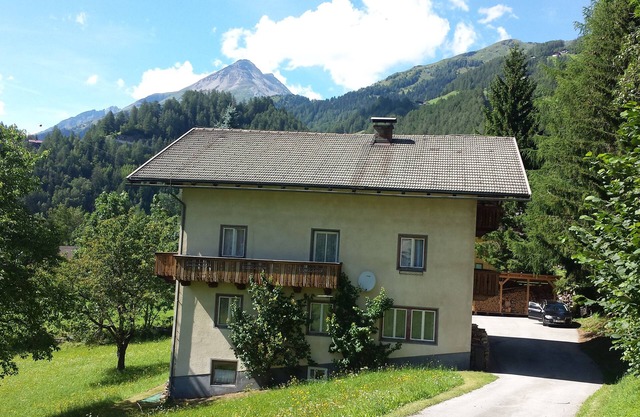 Our house (self-catering house) is 2. 5km before Heiligenblut at the foot of Austria