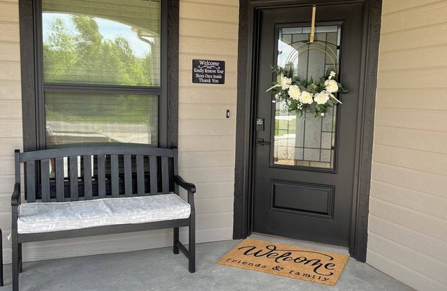 "OurRetreat" Awaits You - In Spring Valley near Milford Lake, Fort Riley and KSU