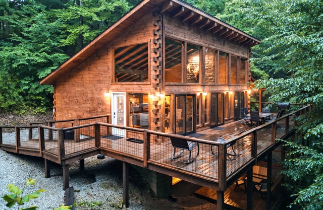 Outside Inn | Shed Style Cabin | Hocking Hills