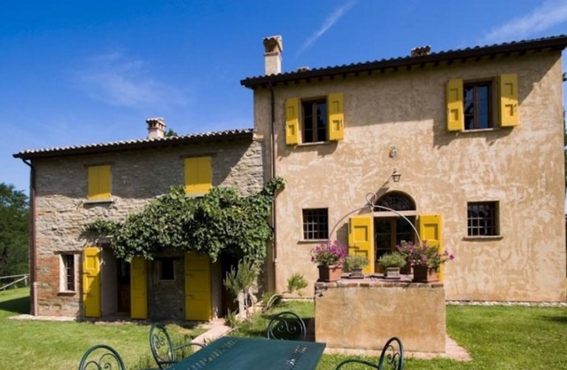 Ovello, farmhouse in a splendid position