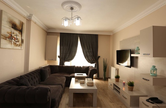 OVERLAND RESİDENCE (Comfort and Big Flats for Family in Calm and Central Area )