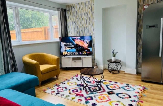 Overbury Lodge, Birmingham with Free Parking