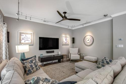 Oyster Bay Villas - 37500 Kaitlyn Dr Unit #23