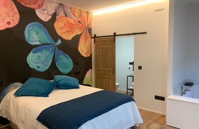 Párpados, house with jacuzzi for two people next to Peñafiel