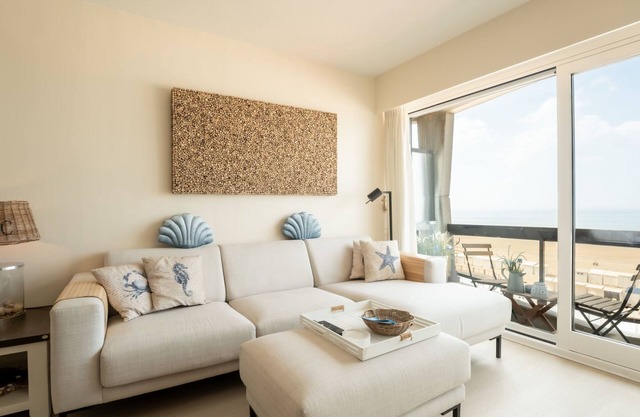 Pacific with parking and sea view by Interhome
