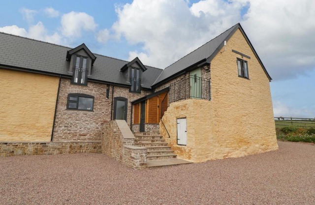 Palace Farmhouse