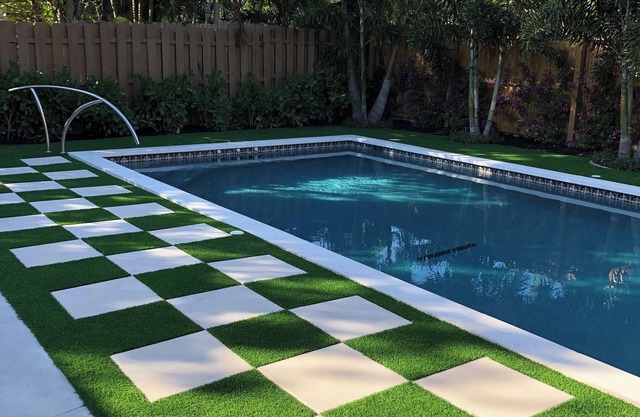 PALM BEACH CHIC Entire Home: Heated Saltwater Pool/Walk to Shops + Restaurants