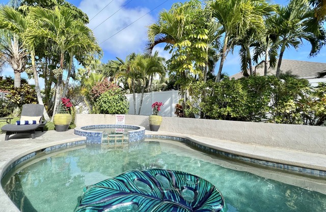 Palma Sola Villa with Private Spa Pool & Sunset Cruises 🚤