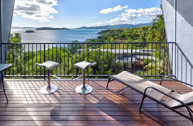 Panorama 3 Hamilton Island 2 Bedroom Ocean View Near Marina With Golf Buggy