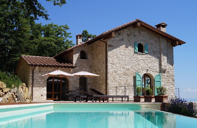 Panorama and infinity pool in the Siena Province, south of Montepulciano