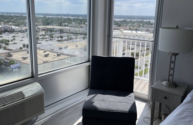 Panoramic Penthouse Daytona Beach- The best views in area!