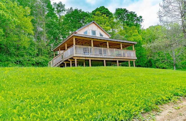 Panoramic Point Cabin | 2BR,1BA, Rustic, Hot Tub, Fireplace