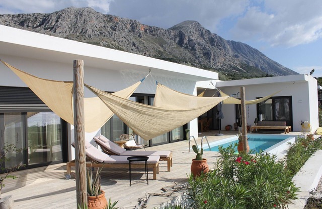 Panoramic view, private pool stylish three bedroom villa