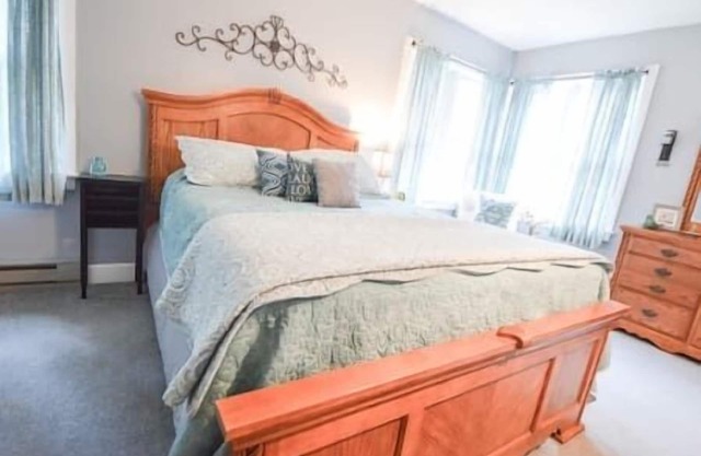 Paper Mill Pines Bed and Breakfast: The Cypress Room