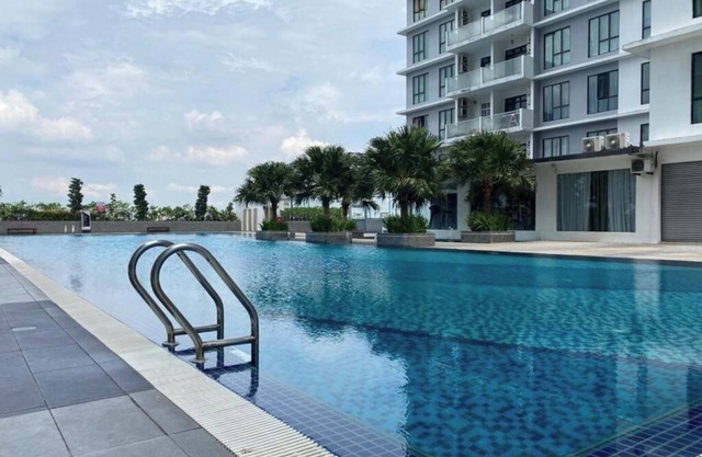 Paradigm Mall Platino 2BR 2FREE By Natol