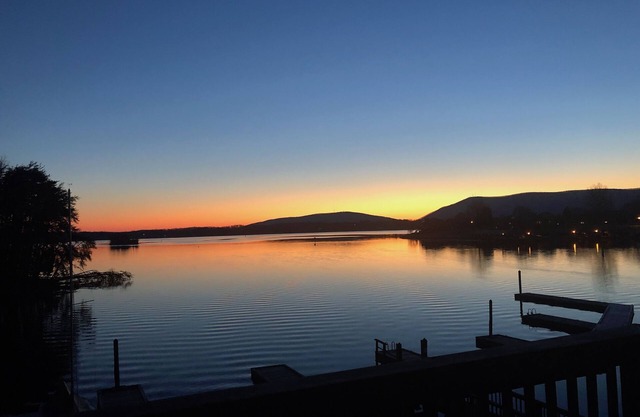 Paradise at the Lake. Amazing Lake and Mountain View’s