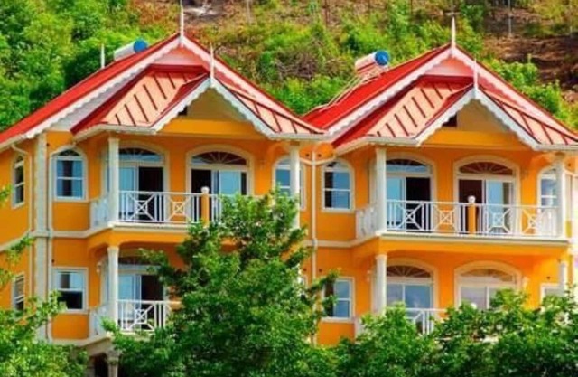 Paradise Cove Villa- Apartment Deck Lodge, Ocean View