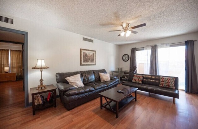 Paradise Cozy Flat near The Strip and Airportn