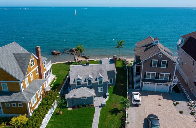 Paradise in Clinton! AIR-CONDITIONED