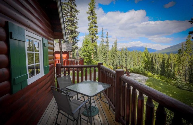 Paradise Lodge and Bungalows