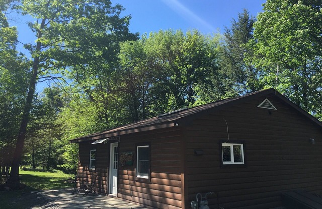 Paradise Ridge with beautiful Pine Creek view!
