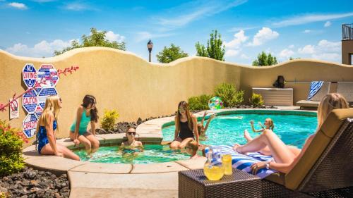 Paradise Village 18 Resort, Private Pool, Hot, Theater Room