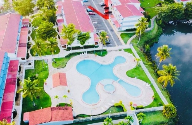 Paradisus Beach & Pool,washer,dryer,wifi, cable tv, 2parkings,best rate & more