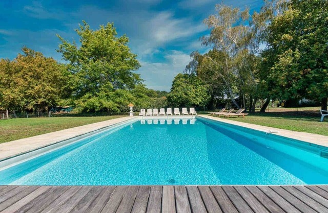 Parenthèse 30 sleeps Piscine two Gîtes 15 sleeps
