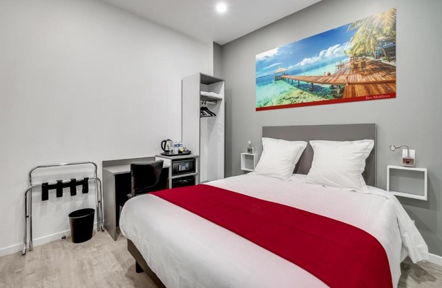 Paris Hotel