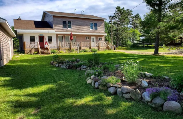 Park Avenue Lodge:Steps from Au Train Beach and ATV Trails!