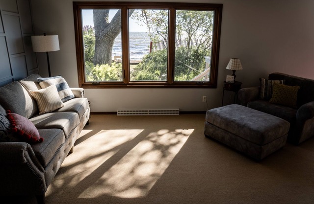 Park Point Sundrop Beach House Sleeps 10+