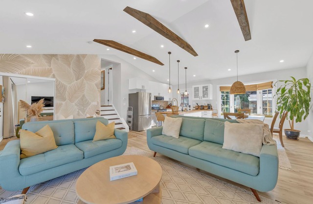 Park View Retreat with Hot Tub and King Size Bed