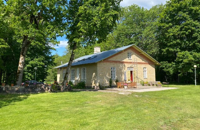 Park Villa Pärnu with sauna